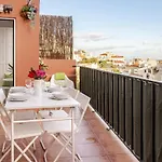 Balcony With View Graca Free Parking Apartament