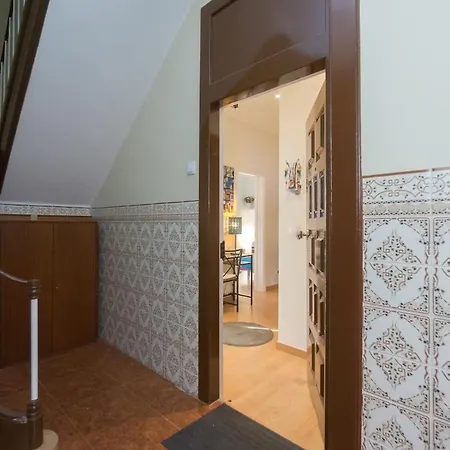 27 A Graca Cozy With Balcony And Free Parking Апартаменты *