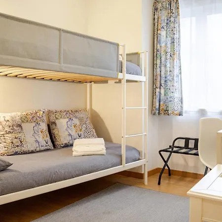 27 A Graca, Free Private Parking And Balcony Apartment *