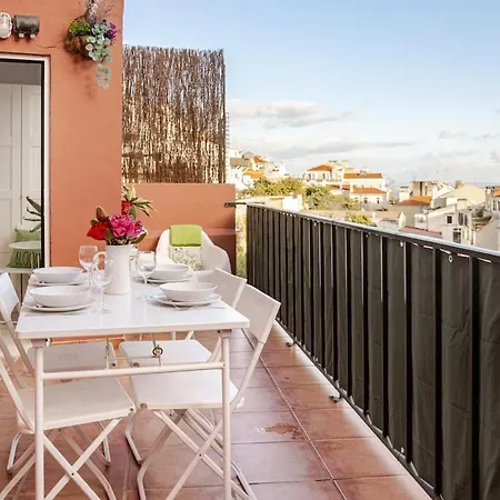 27 A Graca Cozy With Balcony And Free Parking Апартаменты