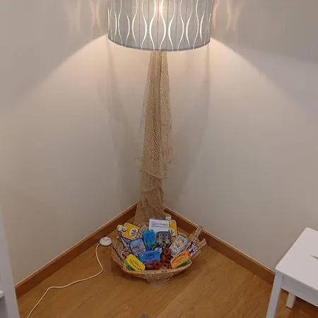 Апартаменты 27 A Graca Cozy With Balcony And Free Parking *