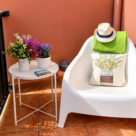 Apartment 27 A Graca, Free Private Parking And Balcony Lisbon