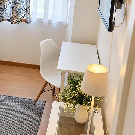 Apartment 27 A Graca, Free Private Parking And Balcony Lisbon