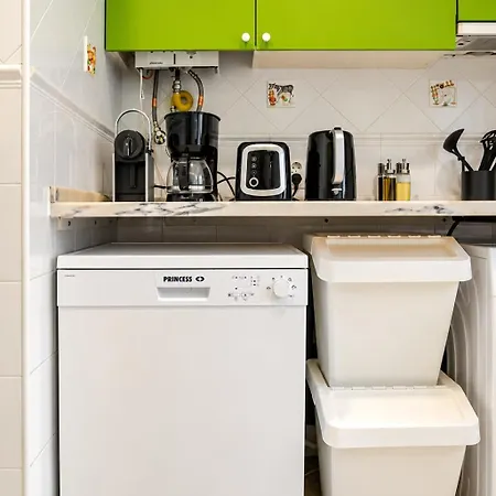 Apartment 27 A Graca, Free Private Parking And Balcony Lisbon