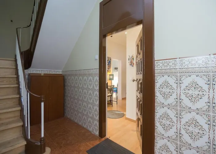 27 A Graça Cozy With Balcony&free Parking Appartement *