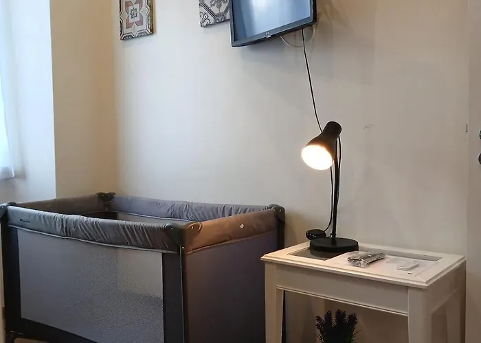 Balcony With View Graca Free Parking شقة