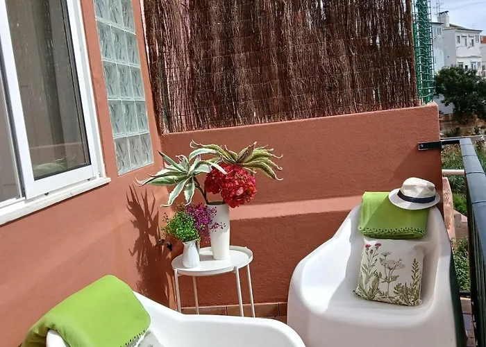 Balcony With View Graca Free Parking Apartman